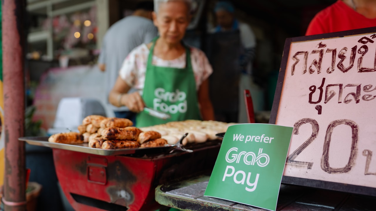 Everything You Should Know About Kiosk Digital Signage