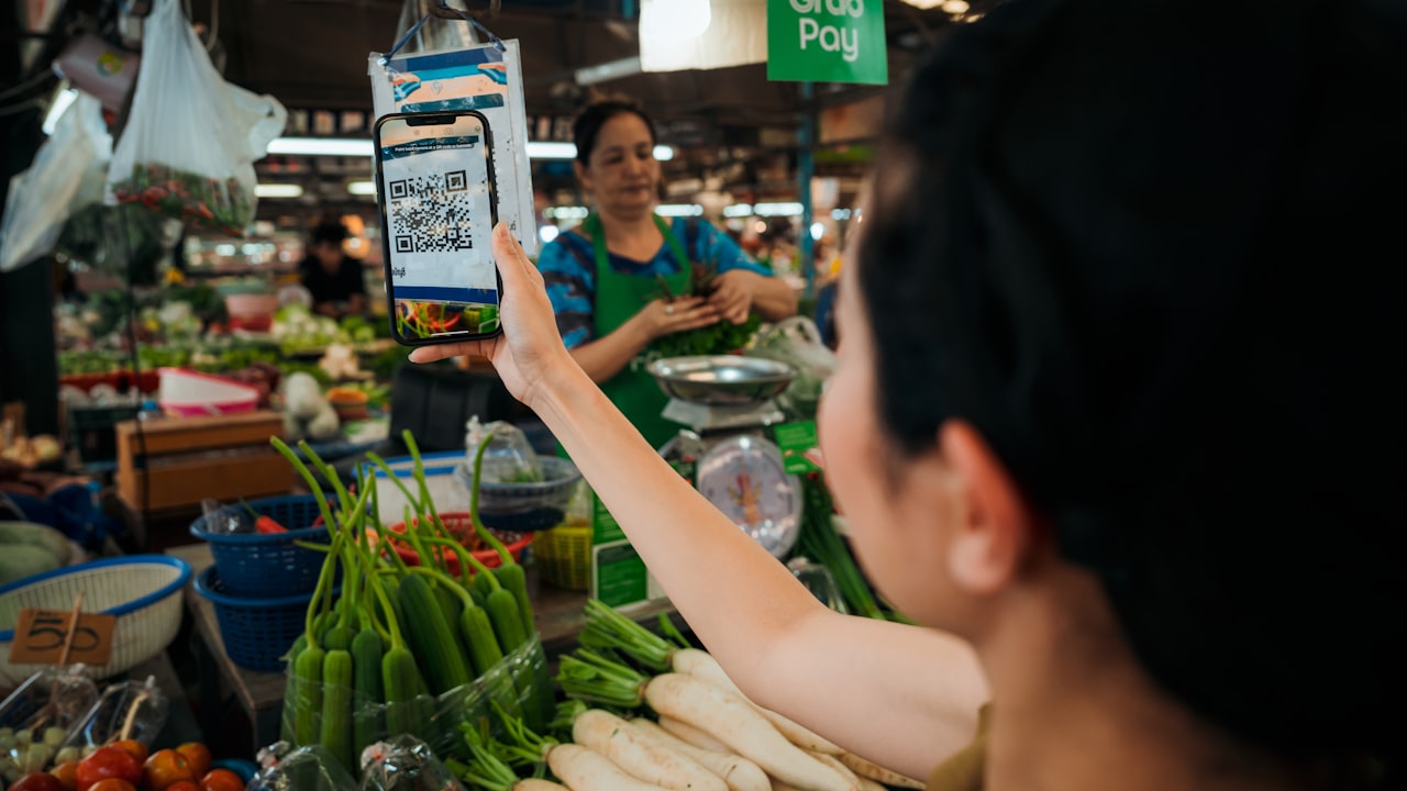 Ugreen’s Collection Of Mobile Phone Stands